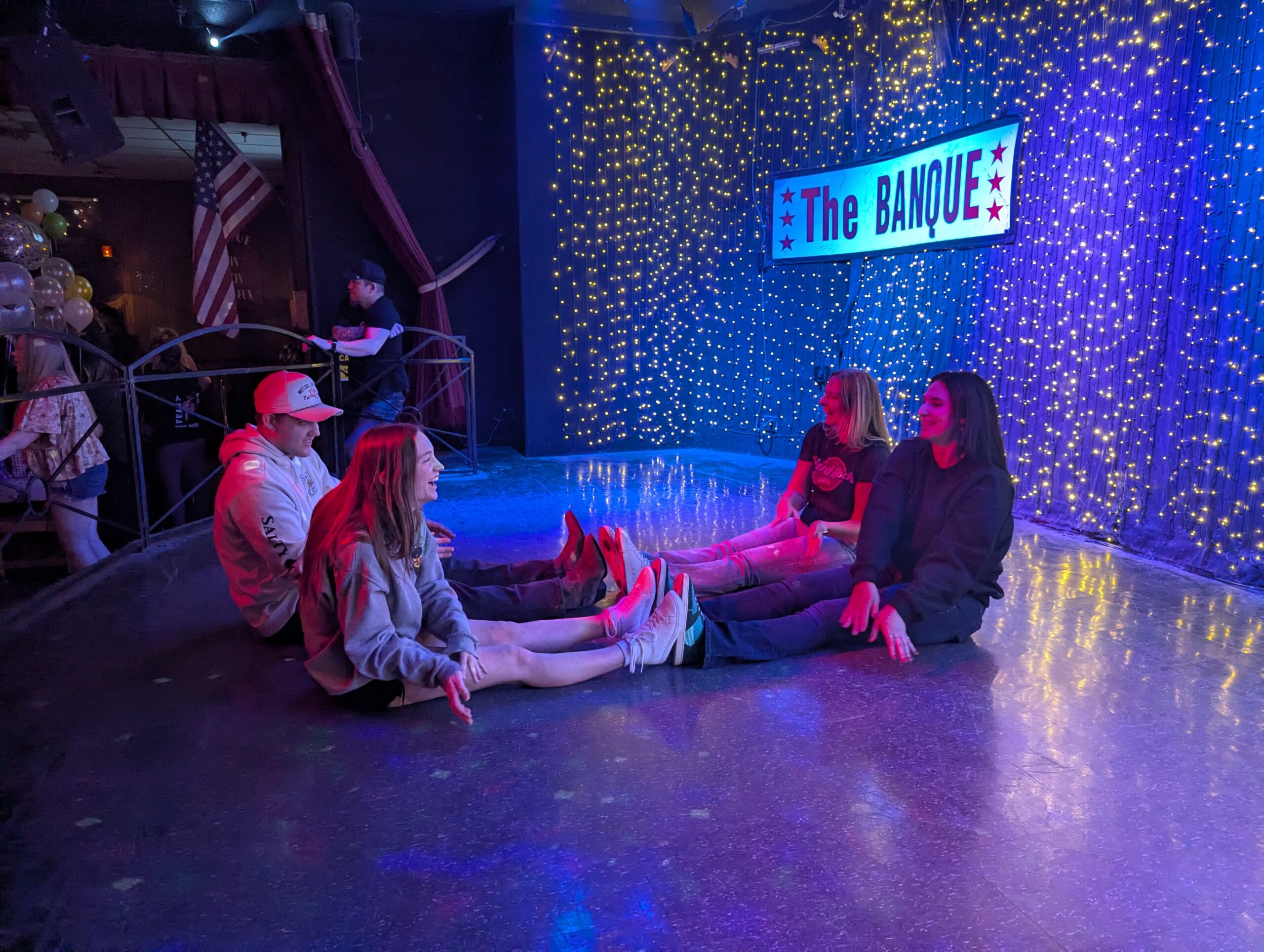 The Banque community photo 2